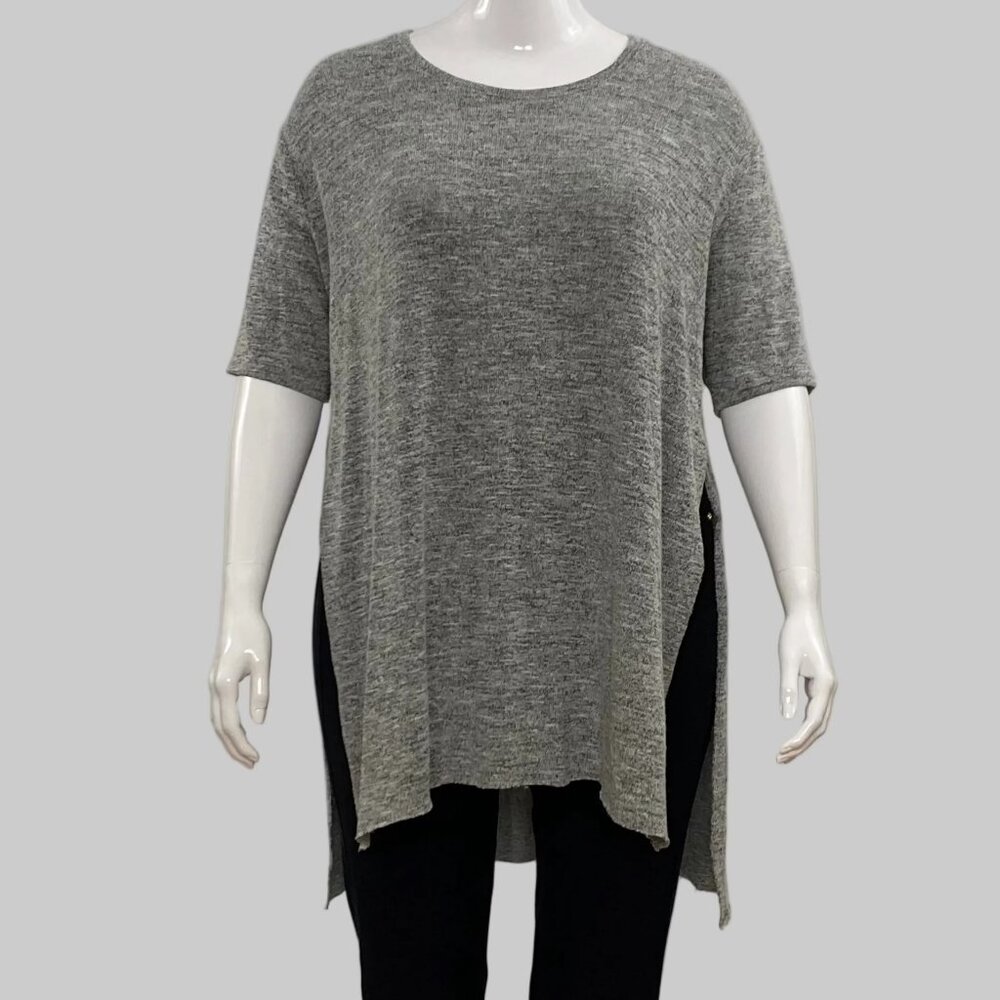 C'est Moi short sleeve tunic top (O/S)